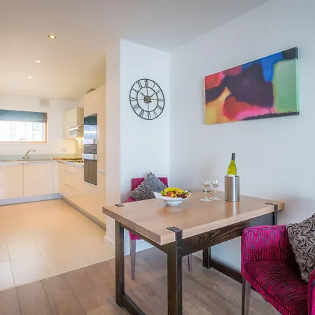 מלון דירות Talbot At Stonebridge